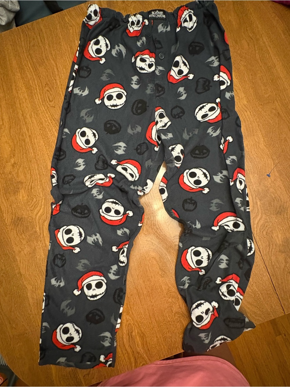 Men's Dark Gray Holiday Skull Fleece Jogger Pants with Red Accents